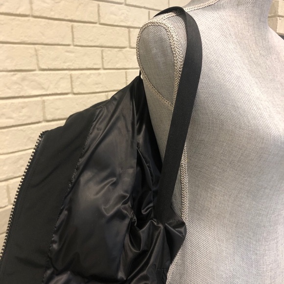 Canada Goose - Picture 7 of 9